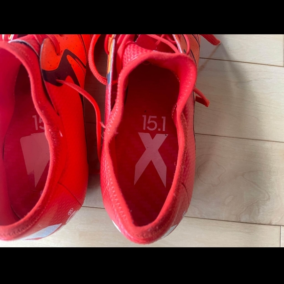 ADIDAS Soccer shoes size 8.5 US. - Picture 3 of 6